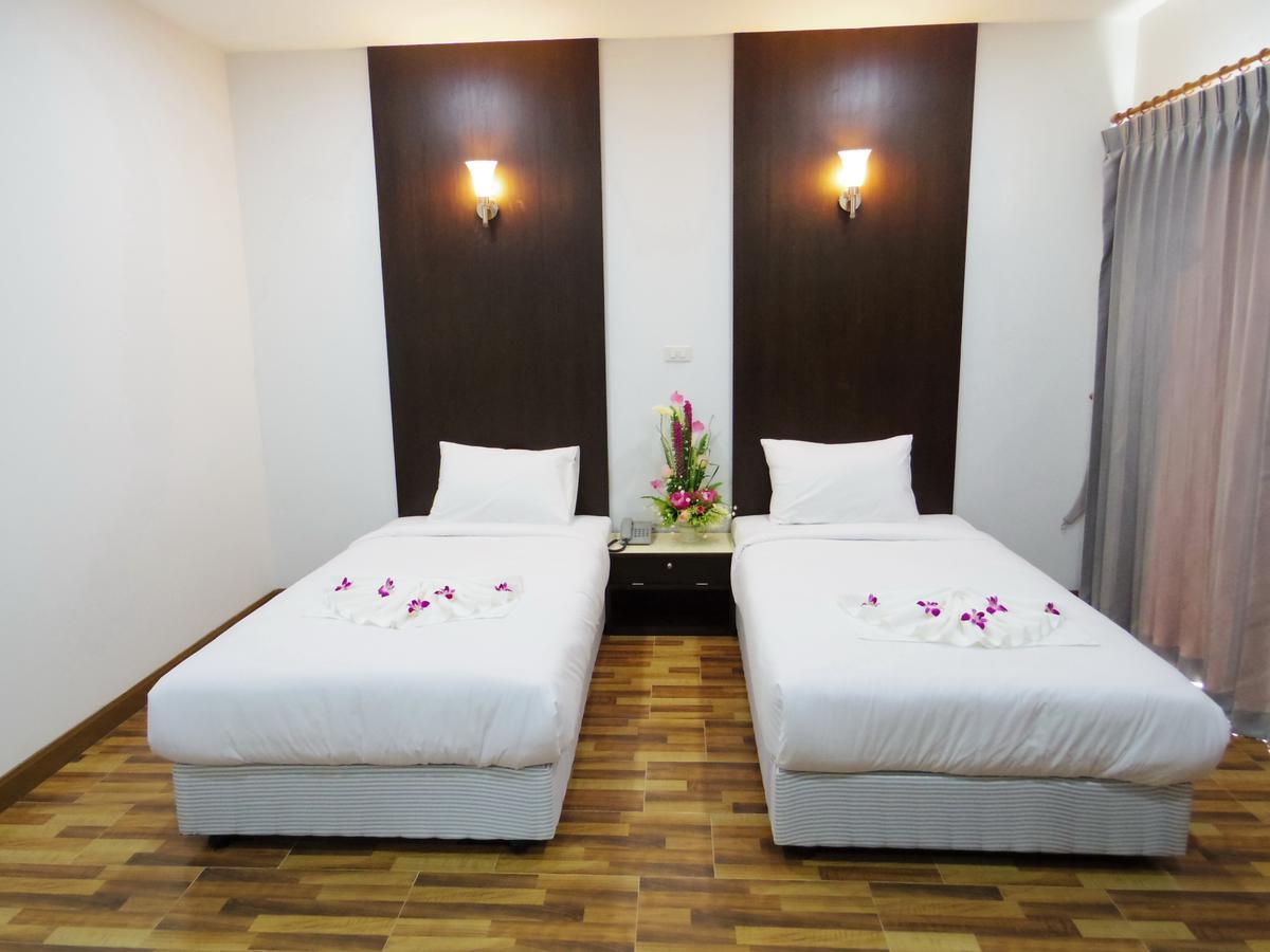 The Sr Residence Lampang Exterior photo